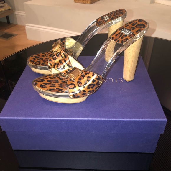 Womens size 10 Stuart Weitzman heel - Picture 1 of 4
